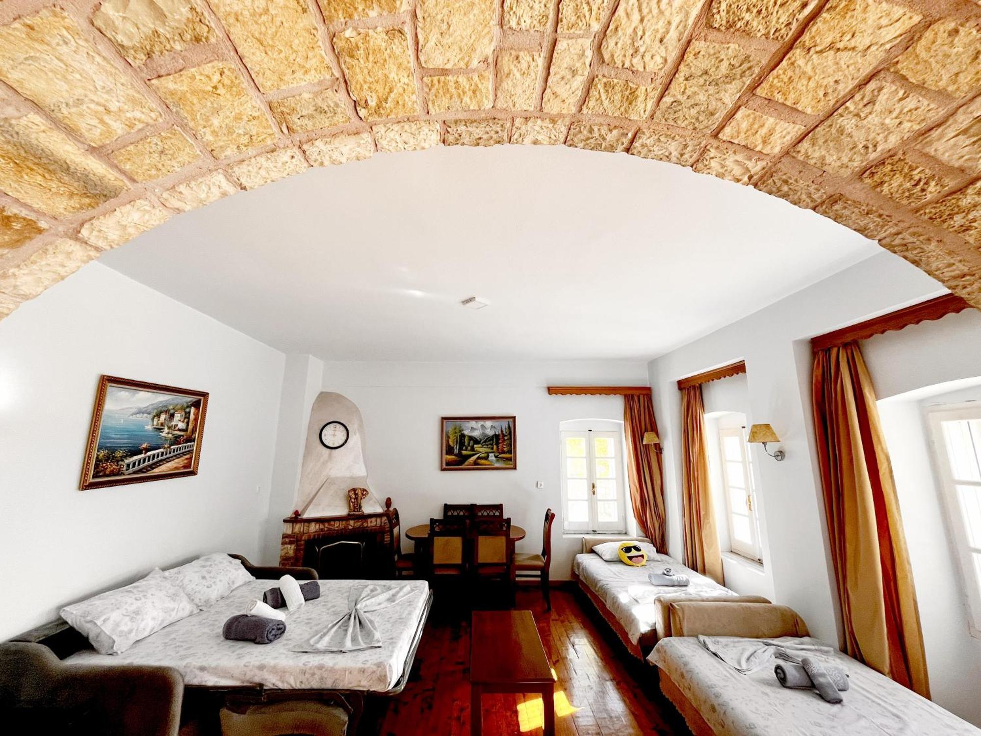 Готель Sea Horizon House Alexis Хімара Екстер'єр фото