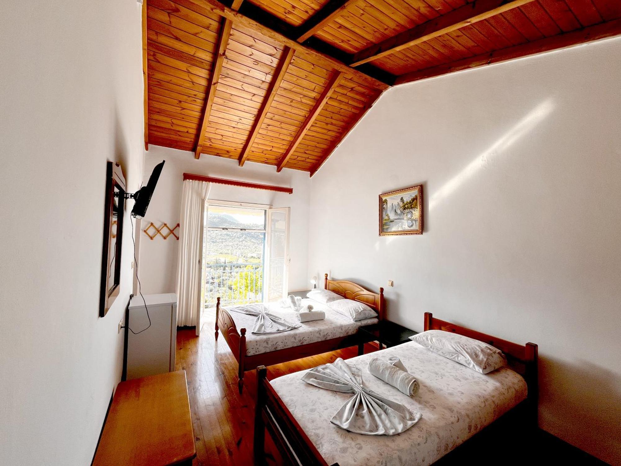 Готель Sea Horizon House Alexis Хімара Екстер'єр фото
