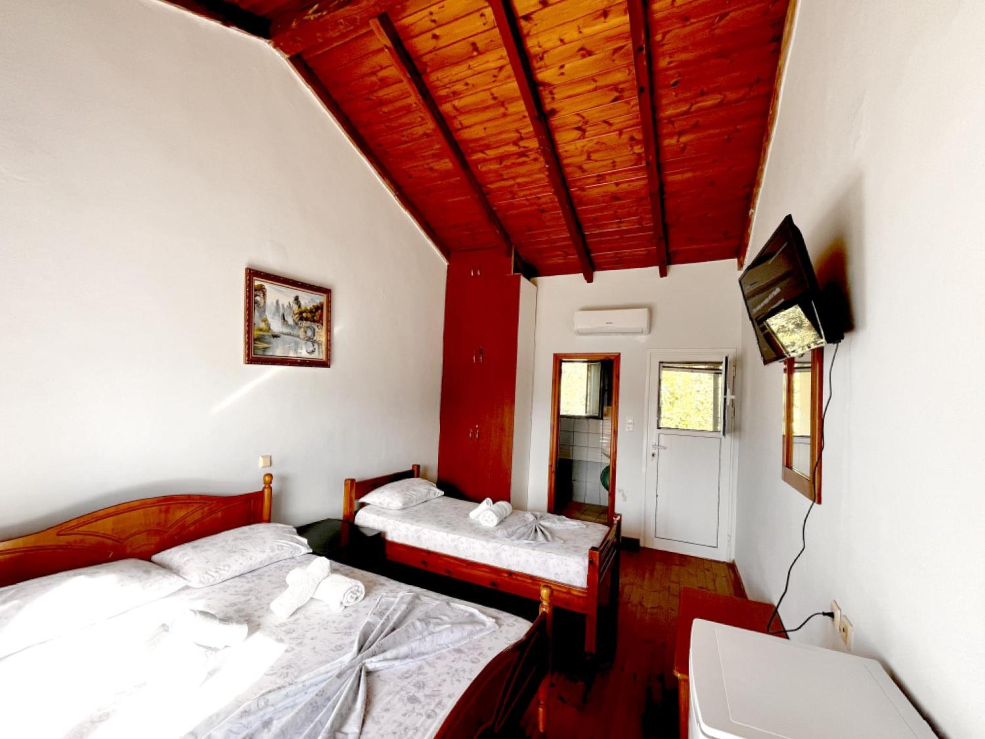 Готель Sea Horizon House Alexis Хімара Екстер'єр фото